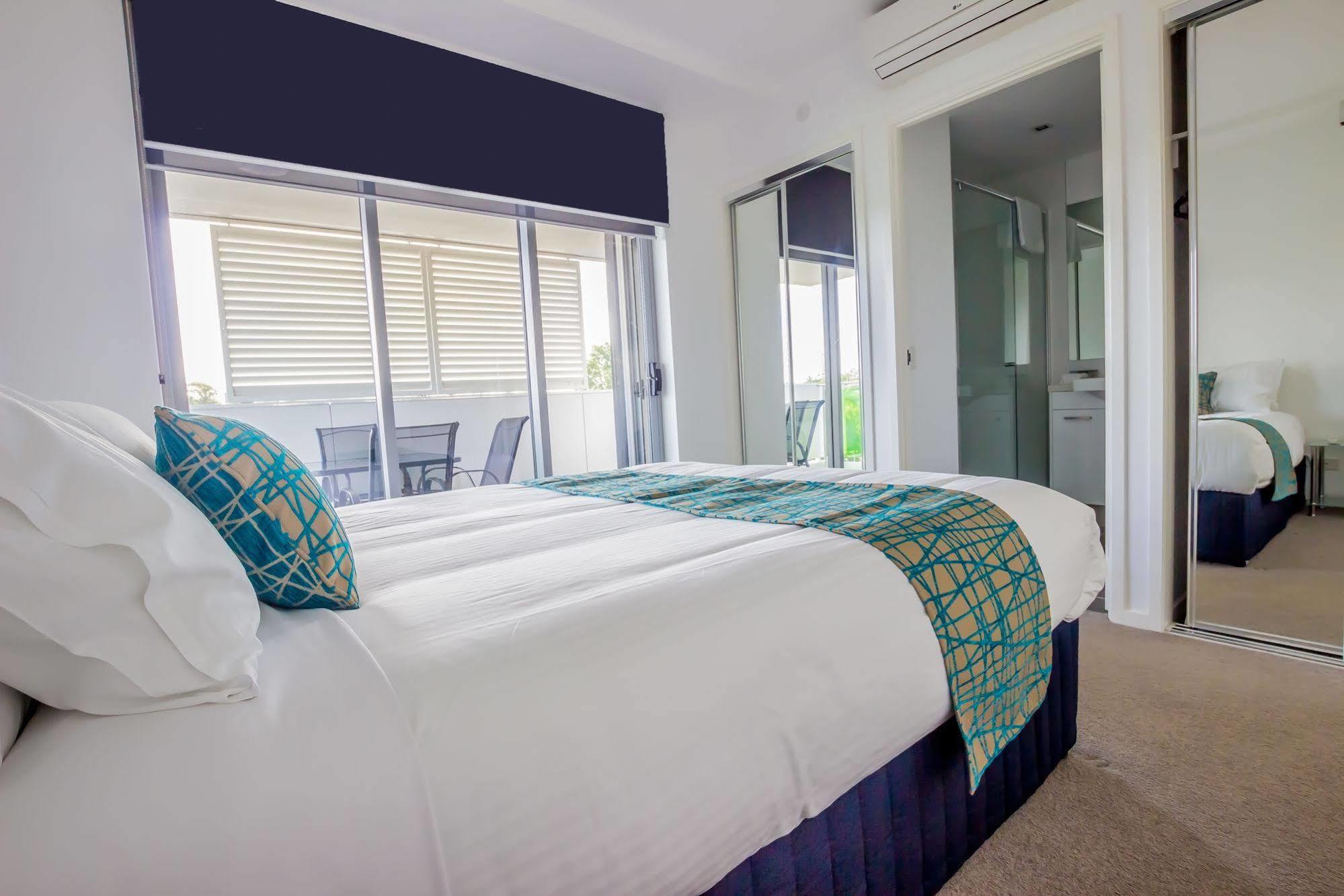 Eastwood Aparthotel 5*