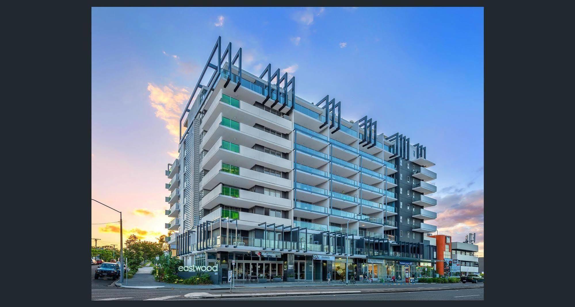 Eastwood Aparthotel 5*